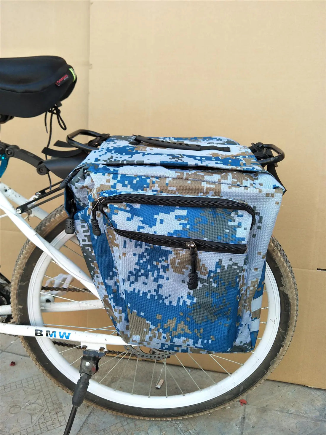 Double-Sided Trunk Bags for Cycling